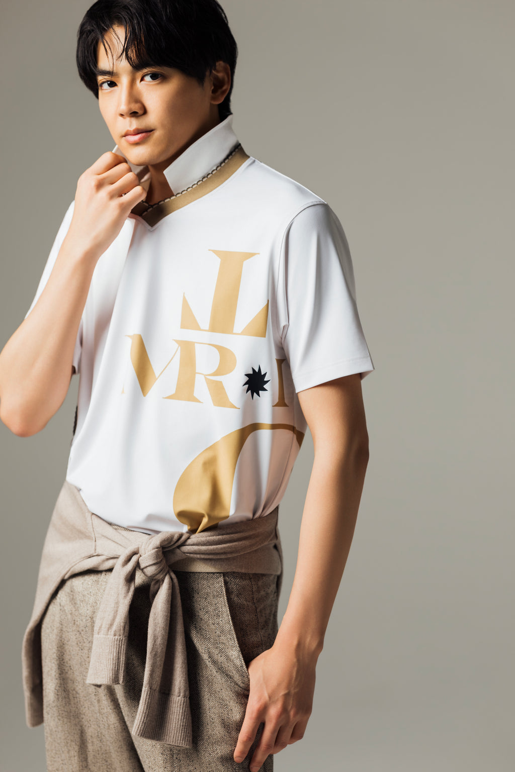 MEN’S｜パフォーマンス<br> MR グラフィック ポロ｜<br>高伸縮 - ホワイト