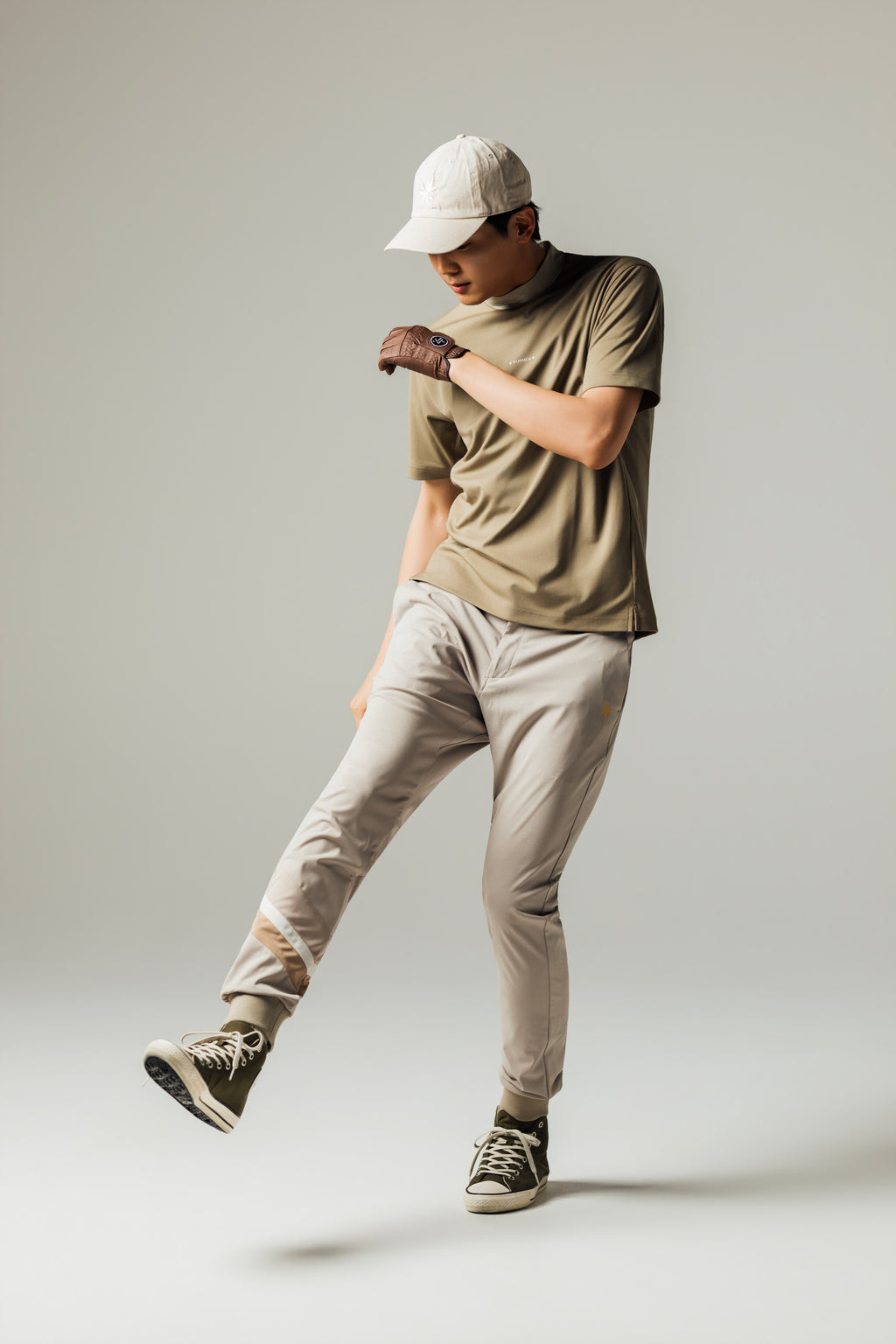 UNISEX｜ロゴキャップ - ベージュ