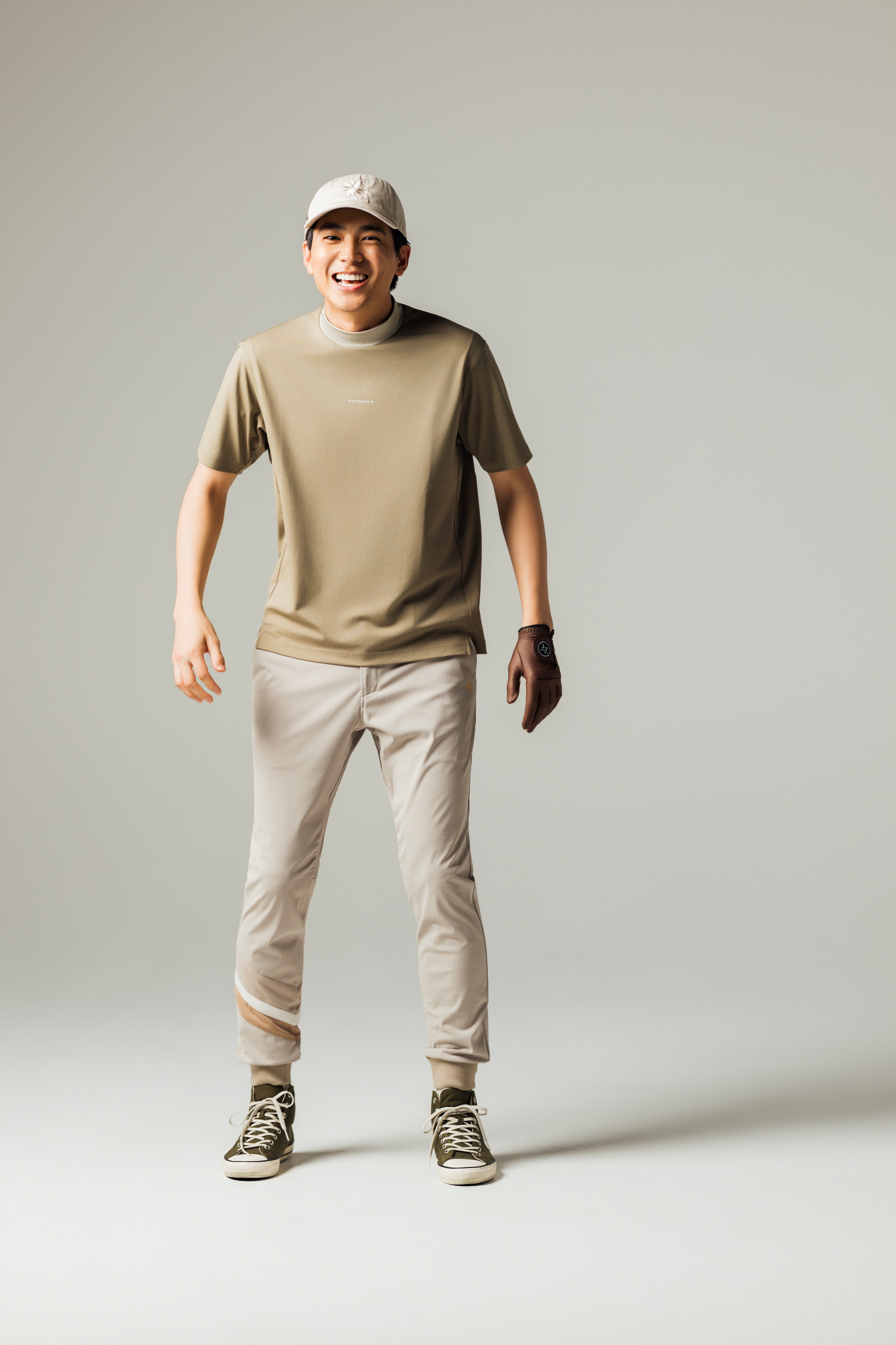 MEN’S｜クール パフォーマンス<br> ライン ジョガー｜<br>接触冷感・UPF50 - ベージュ