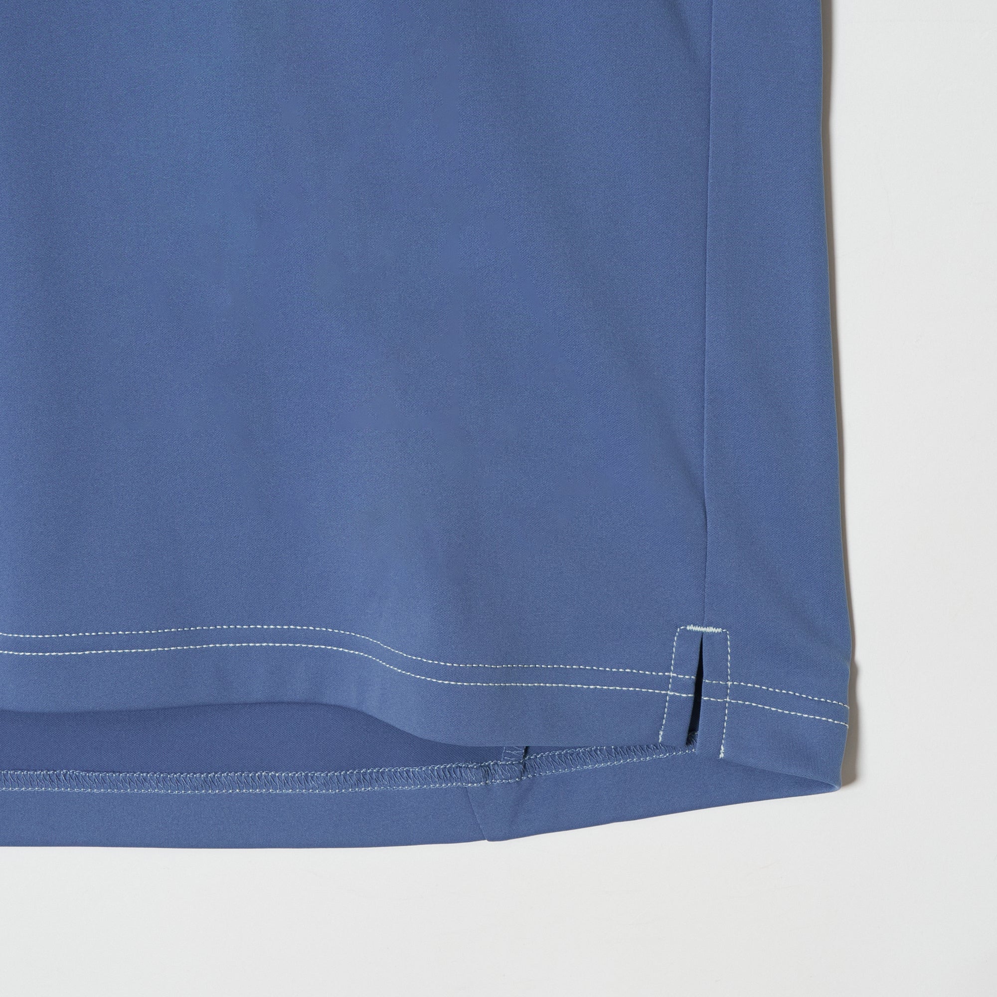 MEN’S｜パフォーマン<br>ロゴ　モックネック